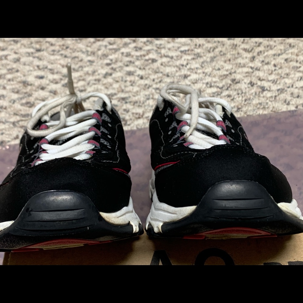 Skechers D’Lites memory foam shoes - Picture 6 of 10